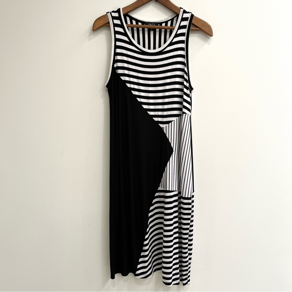 Comfy USA Black White Striped Abstract Sleeveless Asymmetrical Dress Size Small